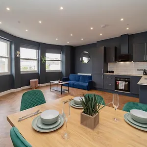 Flash Sale Centre Seafront 2 Bedroom Flat Bn12sil05 Brighton